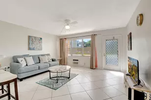 176 Dorset E, Boca Raton, FL 33434 - Photo 2