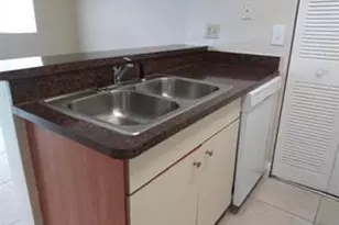 1227 SW 46th Ave, Pompano Beach, FL 33069 - Photo 8