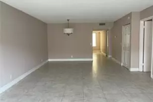 158 Lakeview Dr, Weston, FL 33326 - Photo 4