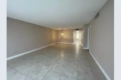 158 Lakeview Drive #202, Weston, FL 33326 - Photo 6
