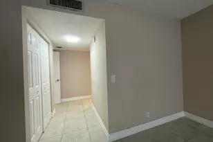 158 Lakeview Dr, Weston, FL 33326 - Photo 22