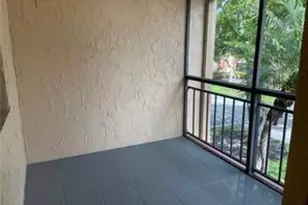 158 Lakeview Dr, Weston, FL 33326 - Photo 32