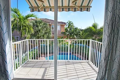 218 Pine Avenue, Lauderdale by the Sea, FL 33308 - Photo 16