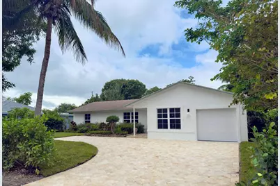 236 SE 3rd Avenue, Delray Beach, FL 33483 - Photo 1