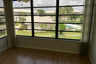 3635 Whitehall Dr, West Palm Beach, FL 33401 - Photo 4