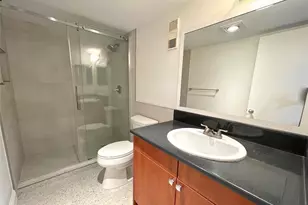 9411 Evergreen Pl, Davie, FL 33324 - Photo 12