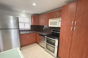 9411 Evergreen Pl, Davie, FL 33324 - Photo 4