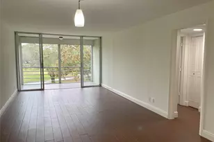 9411 Evergreen Pl, Davie, FL 33324 - Photo 2