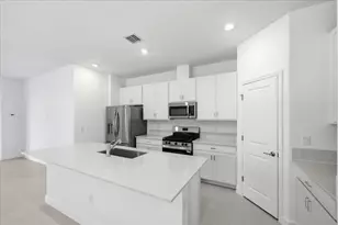 10715 NW Wilgrove Lane, Port Saint Lucie, FL 34987 - Photo 8