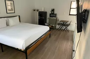 2100 NE 33rd Ave, Fort Lauderdale, FL 33305 - Photo 1
