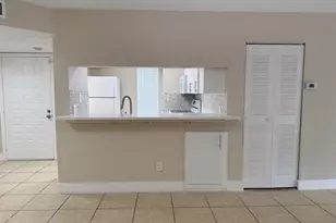 998 Coral Club Dr, Coral Springs, FL 33071 - Photo 8