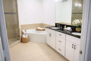 19105 NE 8th Ct, Miami, FL 33179 - Photo 6