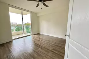 16900 N Bay Rd, Sunny Isles Beach, FL 33160 - Photo 4