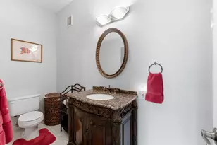 2445 NE 14th St, Pompano Beach, FL 33062 - Photo 14