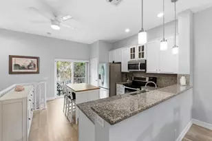 2445 NE 14th St, Pompano Beach, FL 33062 - Photo 2