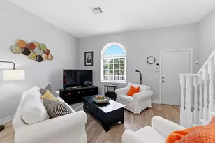 2445 NE 14th St, Pompano Beach, FL 33062 - Photo 4