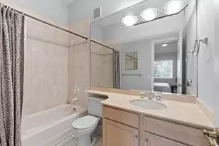 2445 NE 14th St, Pompano Beach, FL 33062 - Photo 26