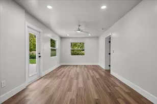 426 Bayberry Dr, West Palm Beach, FL 33403 - Photo 10