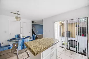 4102 Waterview Cir, Palm Springs, FL 33461 - Photo 12