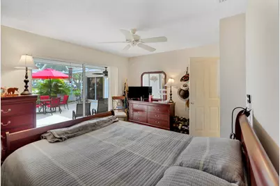 10102 Chapman Oak Court, Palm Beach Gardens, FL 33410 - Photo 12