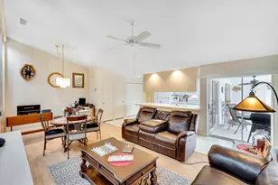 10102 Chapman Oak Ct, Palm Beach Gardens, FL 33410 - Photo 6