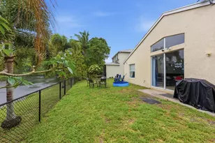 1724 Sawgrass Cir, Greenacres, FL 33413 - Photo 22