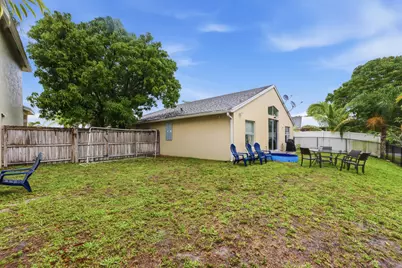 1724 Sawgrass Circle, Greenacres, FL 33413 - Photo 26