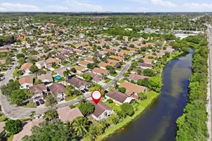 1724 Sawgrass Cir, Greenacres, FL 33413 - Photo 34