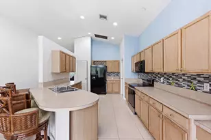 1724 Sawgrass Cir, Greenacres, FL 33413 - Photo 4