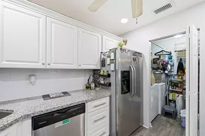 5883 La Paseos Drive #D-2, Greenacres, FL 33463 - Photo 10