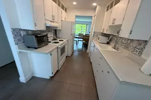 8105 NW 61st St, Tamarac, FL 33321 - Photo 14