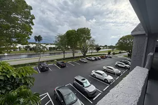 8105 NW 61st St, Tamarac, FL 33321 - Photo 2