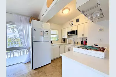 1043 Hillsboro Mile #19c, Hillsboro Beach, FL 33062 - Photo 10