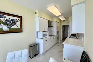 6001 N Ocean Dr, Hollywood, FL 33019 - Photo 22