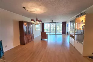 3151 S Palm Aire Dr, Pompano Beach, FL 33069 - Photo 8