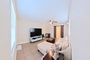 407 NW 7th St, Boynton Beach, FL 33426 - Photo 6