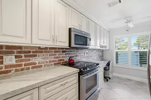 842 SE 19th Ave, Deerfield Beach, FL 33441 - Photo 14