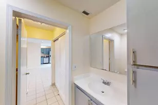 1921 N Congress Ave, West Palm Beach, FL 33401 - Photo 12