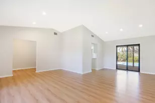 85 Hickory Hill Rd, Jupiter, FL 33469 - Photo 10