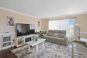 4174 Inverrary Dr, Lauderhill, FL 33319 - Photo 10
