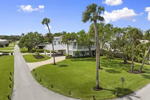 2529 N Indian River Dr, Fort Pierce, FL 34946 - Photo 22