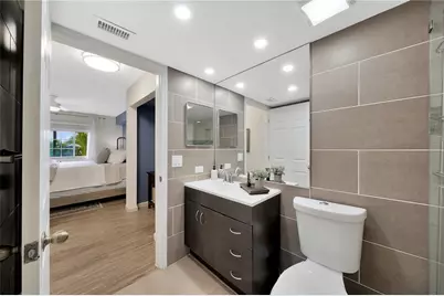 2005 SE 10th Avenue #419, Fort Lauderdale, FL 33316 - Photo 32