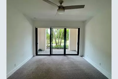 8074 Hobbes Way, Palm Beach Gardens, FL 33418 - Photo 2