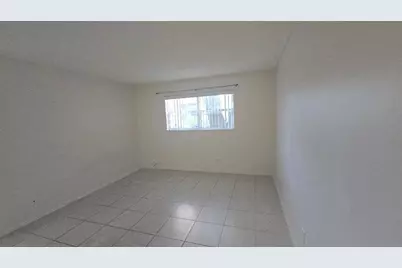 8040 N Colony Cir Circle #102, Tamarac, FL 33321 - Photo 6