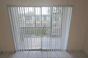 8040 N Colony Cir Circle, Tamarac, FL 33321 - Photo 16