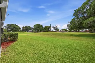 8362 Waterford Ave, Tamarac, FL 33321 - Photo 38