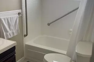 500 NE 14th Ave NE, Hallandale Beach, FL 33009 - Photo 20
