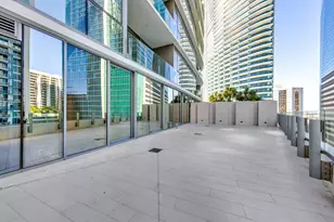 300 Biscayne Blvd Way, Miami, FL 33131 - Photo 4