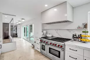 2421 NE 12th St, Fort Lauderdale, FL 33304 - Photo 30