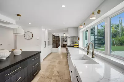 2421 NE 12th Street, Fort Lauderdale, FL 33304 - Photo 32